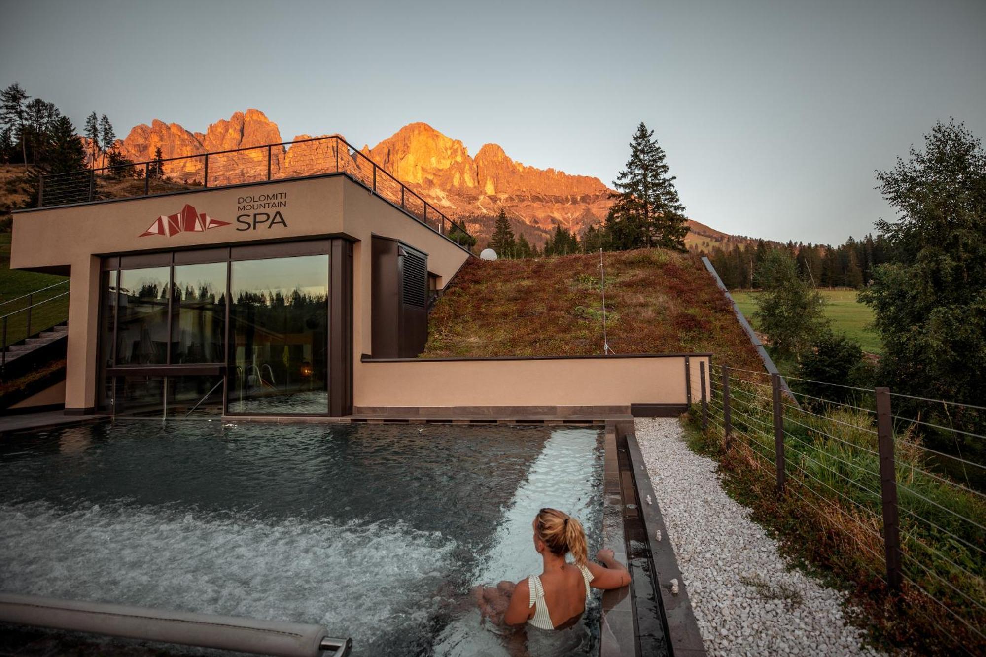Moseralm Dolomiti Spa Resort Nova Levante Ngoại thất bức ảnh